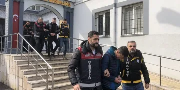 Bursa’da silahların çekildiği kavgada 8 kişi adliyede