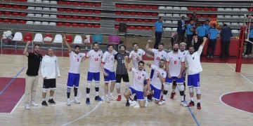 Karacabey Belediyespor her branşta yükselişte