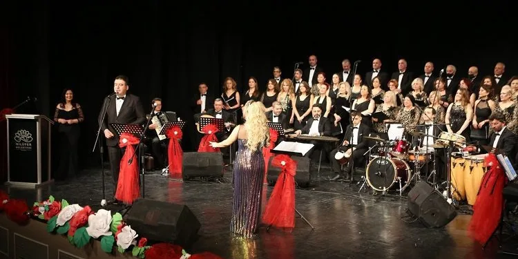 Nilüfer TSM Korosu’ndan konser