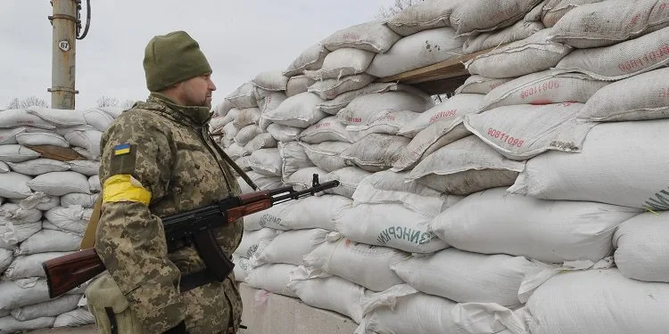 Kiev’de kent meydanına barikatlar kuruldu