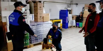 Bursa Osmangazi’de market ve depolar denetim altında