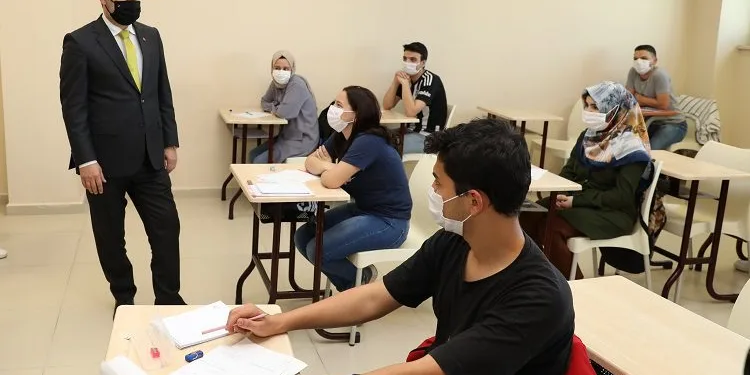 Bursa üniversite adaylarına deneme sınavı