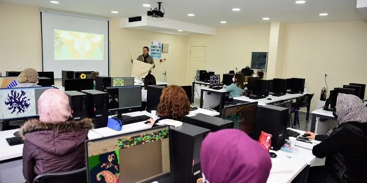 Bursa Yıldırım’da kursiyerler tekstil sektörüne hazırlanıyor