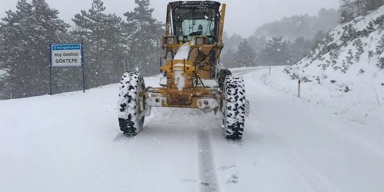 Bursa’da 122 mahalle yolu ulaşıma açıldı