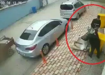 Bursa’da çek çek arabasıyla çöp kovası hırsızlığı