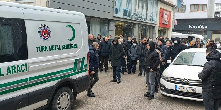 Bursa’da kalbine yenik düşen sendikacıya veda