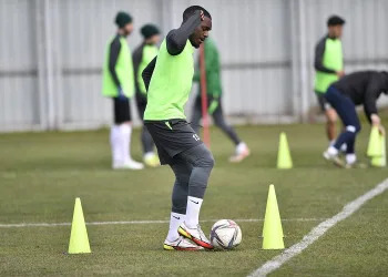 Bursaspor taktik çalışmalarını sürdürdü