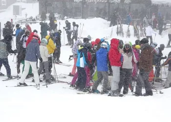 Uludağ’da kar kalınlığı 2 metreye yaklaştı