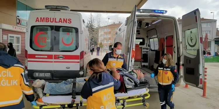 Bursa’da inşaatın 3’üncü katından düştü