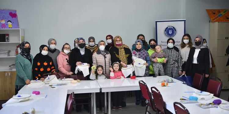Bursa’da çocuklarıyla birlikte öğrenci oldular