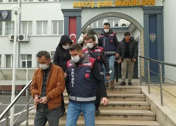 Bursa’da sahte hakim ve savcılardan vurgun