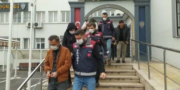 Bursa’da sahte hakim ve savcılardan vurgun