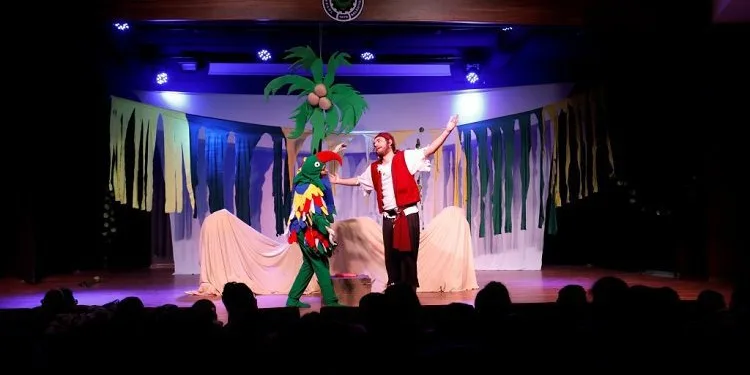 Bursa İnegöl’de tiyatro festivali başladı