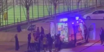 Bursa’da halı sahada maç oynarken fenalaştı