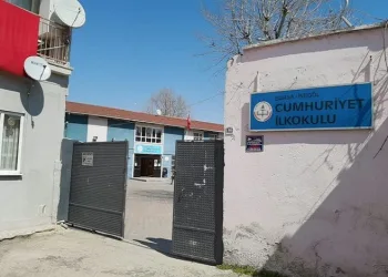Bursa’da öğretmen, öğrencisinin hayatını kurtardı