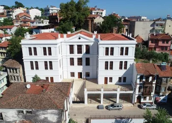 Taş Mektep kent kültürüne kazandırılıyor