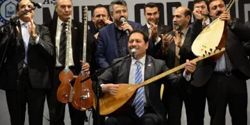Âşık Murat Çobanoğlu Yıldırım’da anıldı
