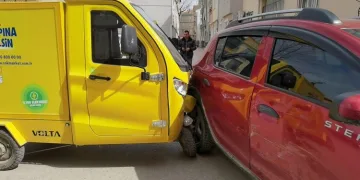 Bursa’da otomobille elektrikli araç çarpıştı