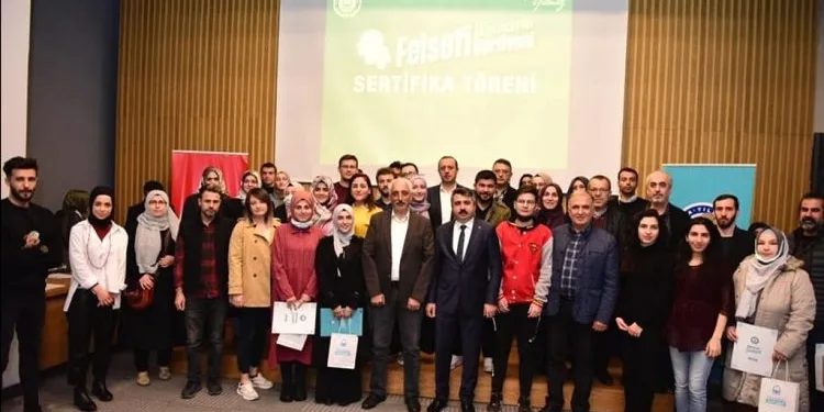Felsefi düşüncenin serüveni atölyesi mezunlarını verdi