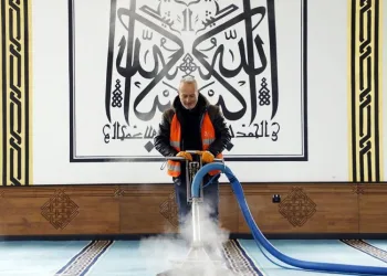 Bursa İnegöl’de camiler ramazana hazırlanıyor