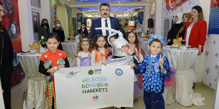 Yıldırımlı miniklerden mavi kapak kampanyasına tam destek