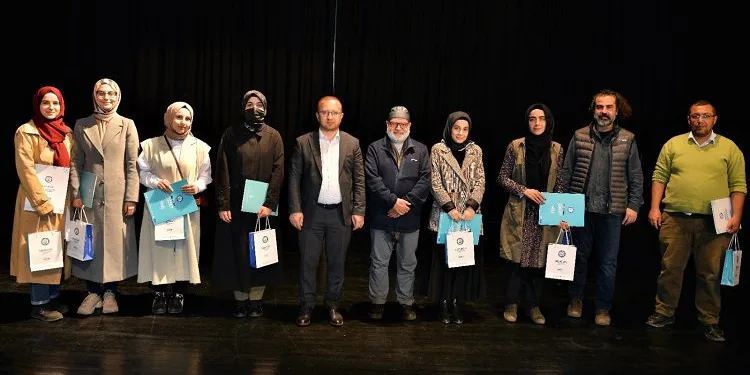 Balkan Şehirleri Akademisi mezunlarını verdi
