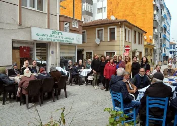 Girityalılar Mudanya’da yaşlılarını ağırladı