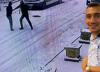 İşe giderken kalbinden bıçaklanarak öldürüldü