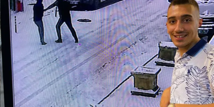 İşe giderken kalbinden bıçaklanarak öldürüldü