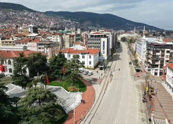Bursa’da trafiğe 1 saatlik tören düzenlemesi