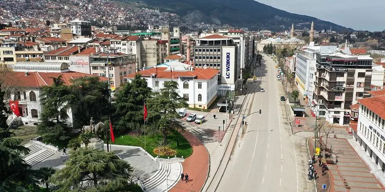Bursa’da trafiğe 1 saatlik tören düzenlemesi