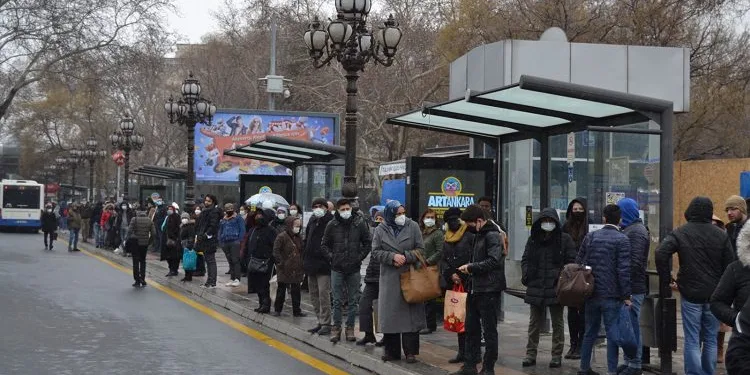 Ankara’da özel halk otobüsçüleri kontak kapattı