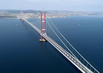 Bursa Büyükşehir tiyatrosu Malatya’da sahne aldı