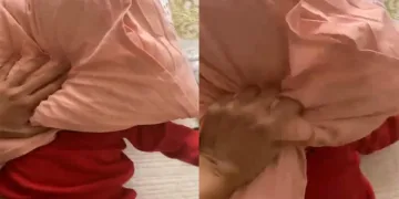8 aylık kızını yastıkla boğmaya çalıştı