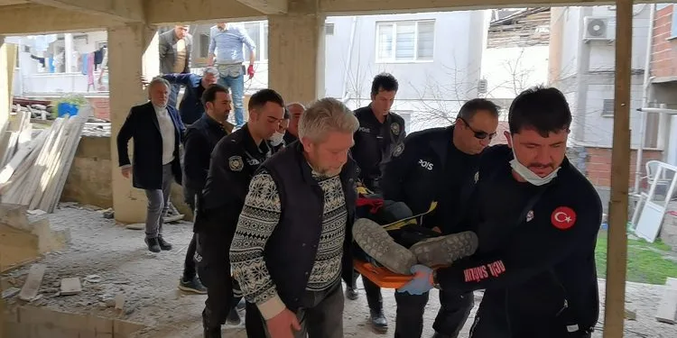 Bursa’da inşaattan düşen işçi ağır yaralandı