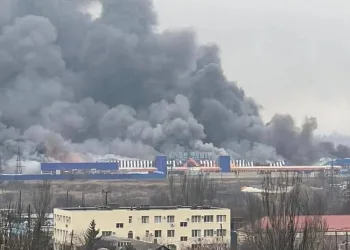 Kuşatma altındaki Mariupol’da bombardıman devam ediyor