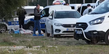 Park halindeki aracın bagajından ceset çıktı