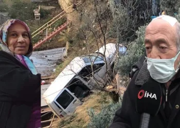 Bursa’da eşini kazada kaybeden adam isyan etti
