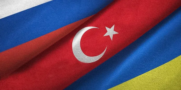 Ukrayna ve Rusya Antalya’da görüşecek