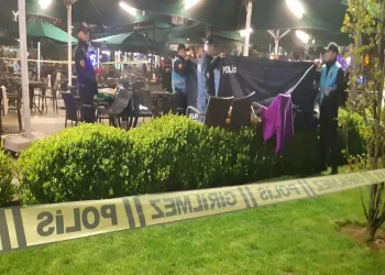 Çay bahçesinde kadın cinayeti!