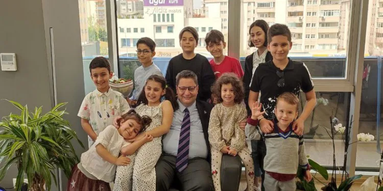 DEVA Bursa il binasında çocukları ağırladı