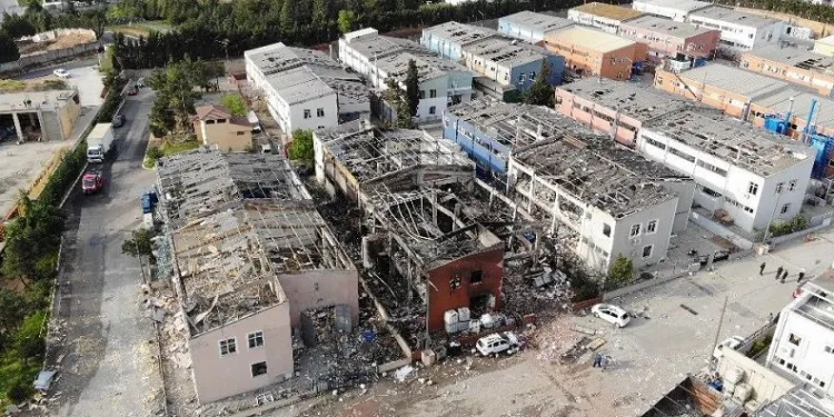3 kişinin öldüğü fabrika havadan görüntülendi