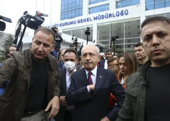 Et ve Süt Kurumu’na giden Kılıçdaroğlu içeri alınmadı