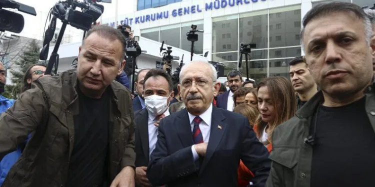 Et ve Süt Kurumu’na giden Kılıçdaroğlu içeri alınmadı