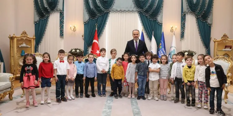 Başkan Aktaş Ana Kucağı öğrencilerini ağırladı