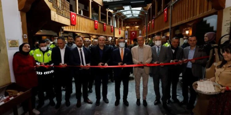 Bursa İnegöl’de “Mehmet Gün Kişisel Yakma Sergisi” Açıldı