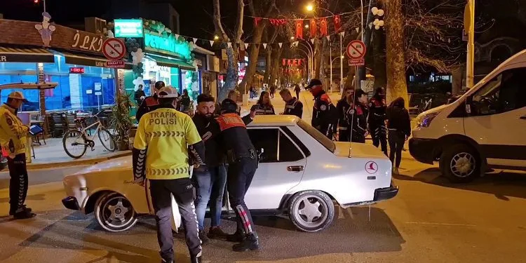 Bursa’da 200 polisle asayiş uygulaması