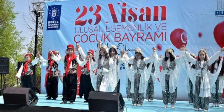 Bursa’da çocukların 23 Nisan coşkusu