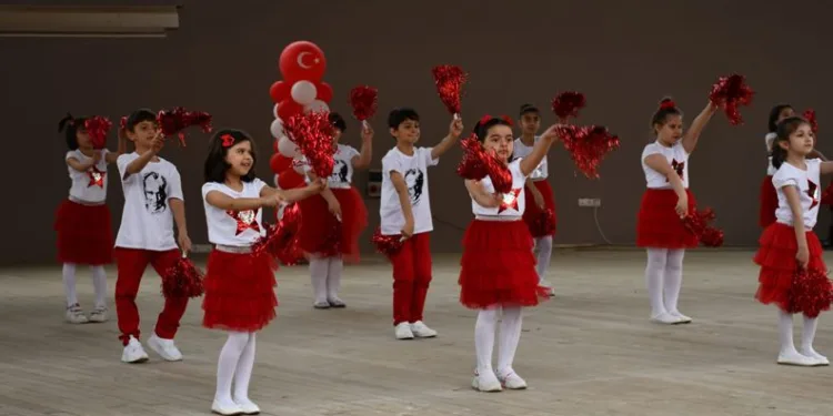 Kestel’de çocukların 23 Nisan coşkusu