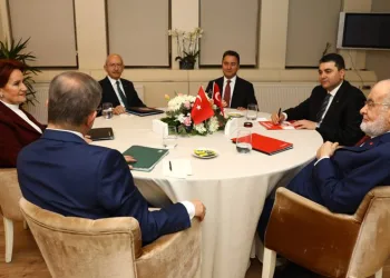 Altı muhalefet partisi üçüncü kez buluştu